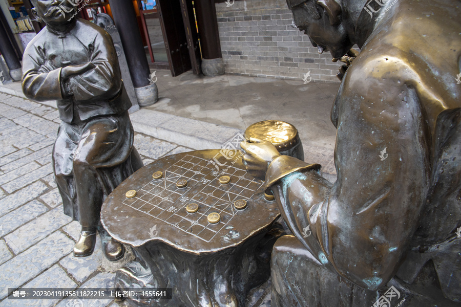 下象棋场景雕塑