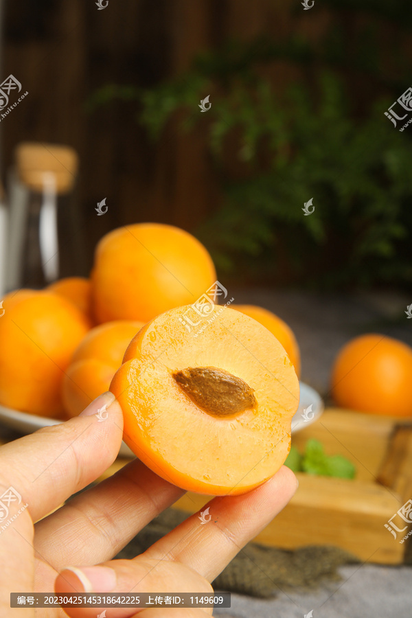 深底上的大黄杏