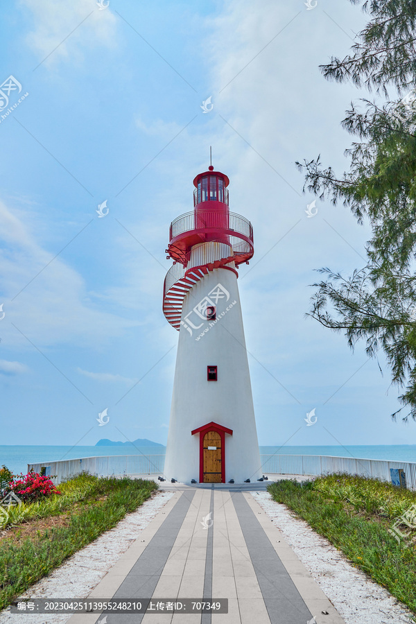 广东惠州双月湾沙滩灯塔