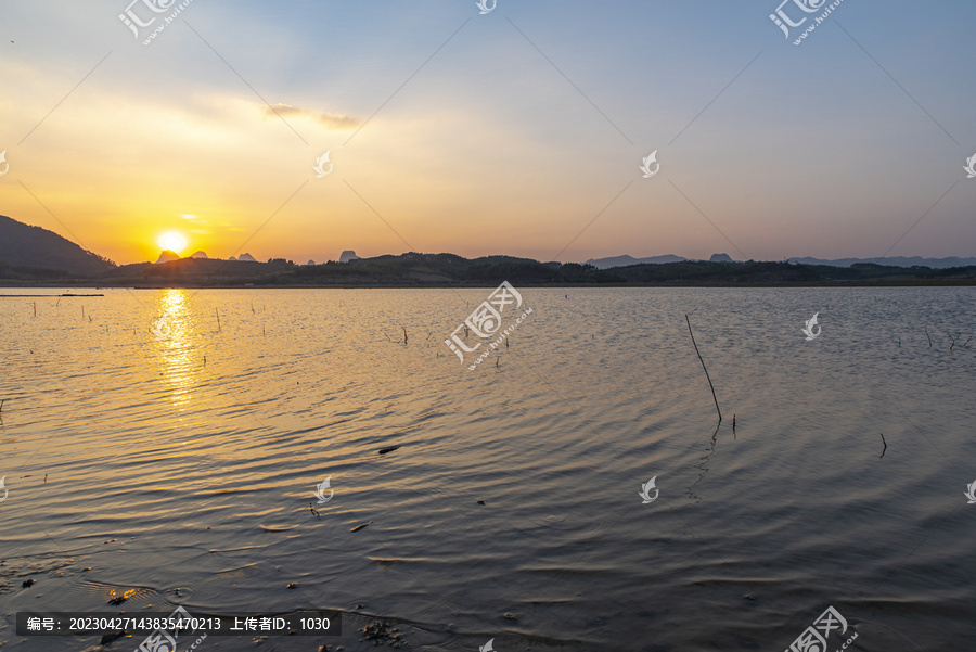 夕阳风景水库