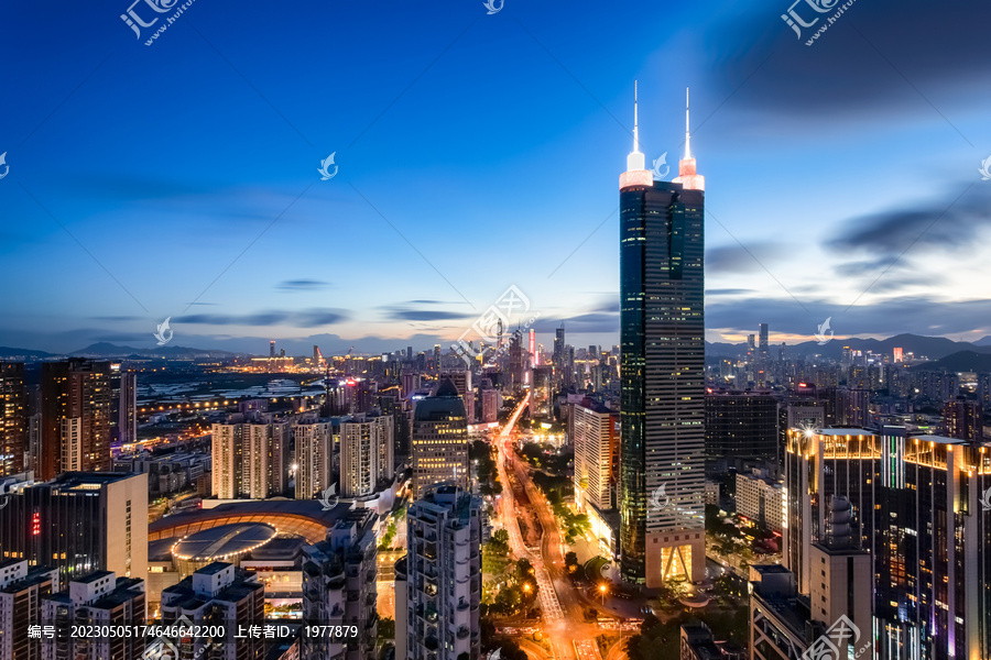 深圳罗湖区地王大厦夜景