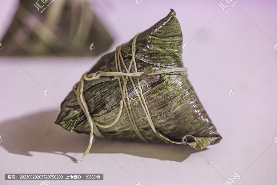 绿色食品端午节熟粽子