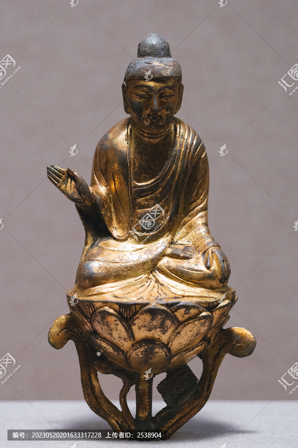 鎏金铜佛坐像