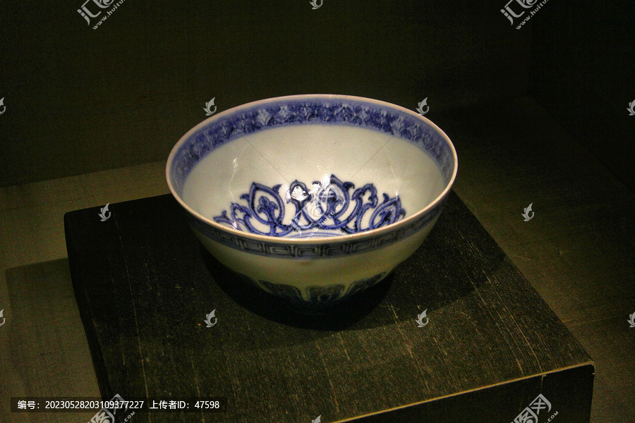 明清青花瓷碗