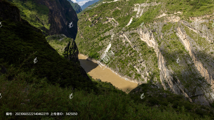 丽江金沙江虎跳峡