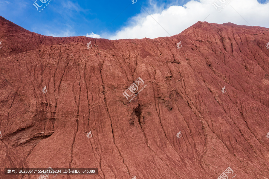 红色砂岩山丘