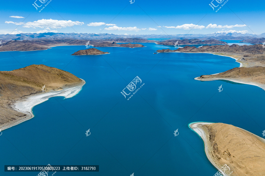 西藏浪卡子羊卓雍措湖夏日景美