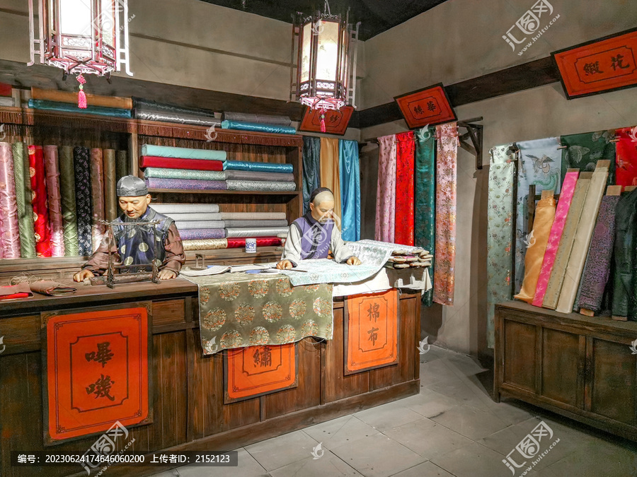 老上海绸缎布店