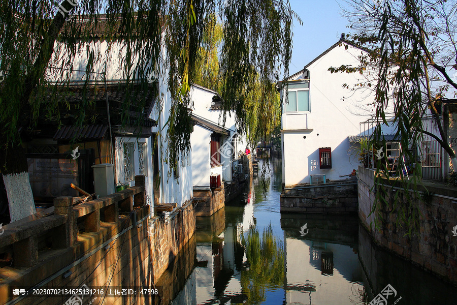 苏州山塘路水乡