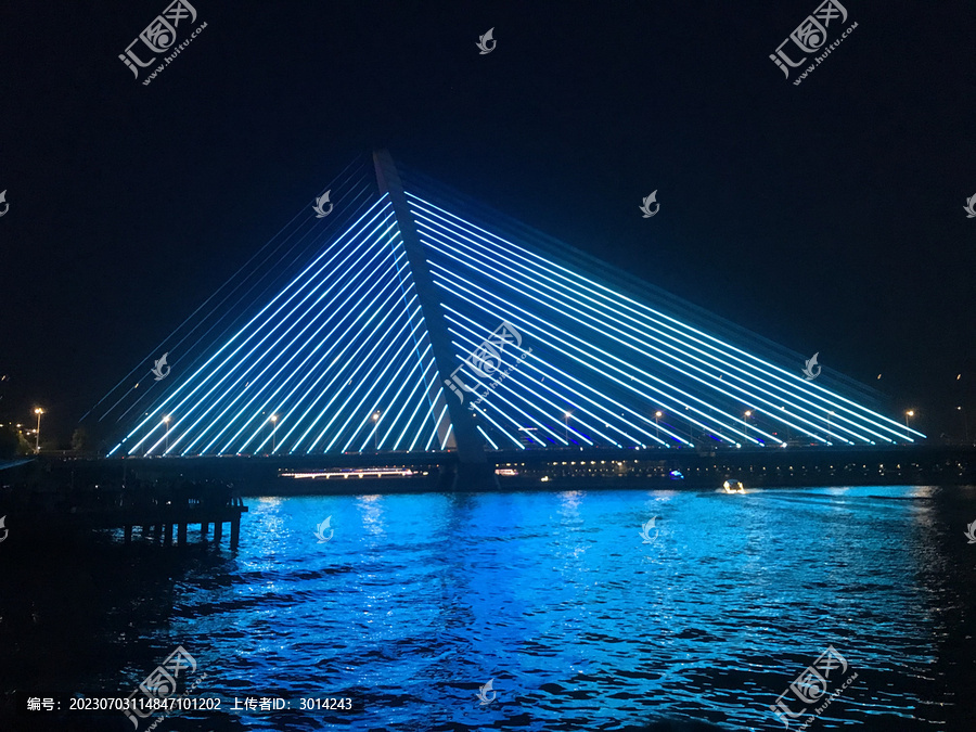 后海彩虹桥夜景