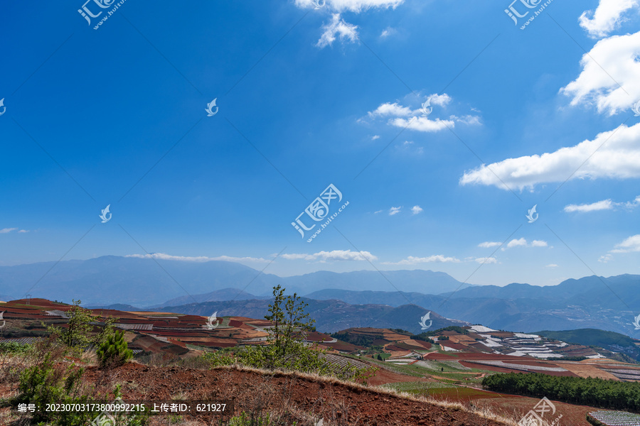 东川红土地