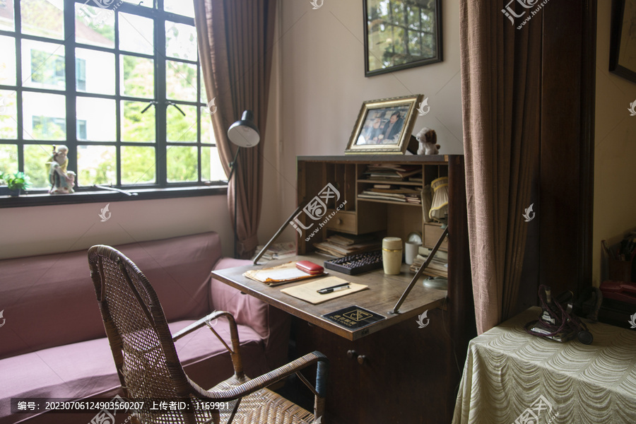 老上海别墅书桌