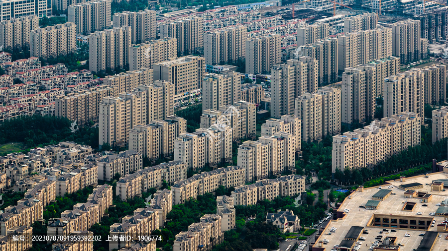 山坡上的房屋建筑