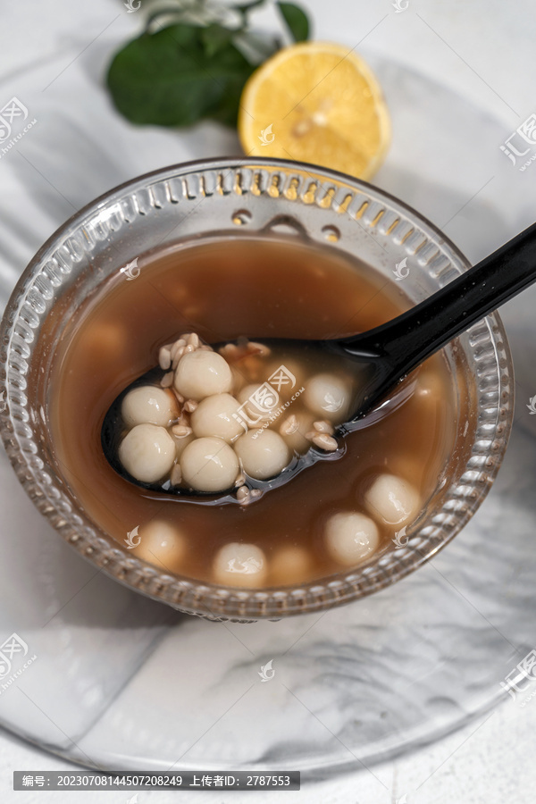 白酒汤圆