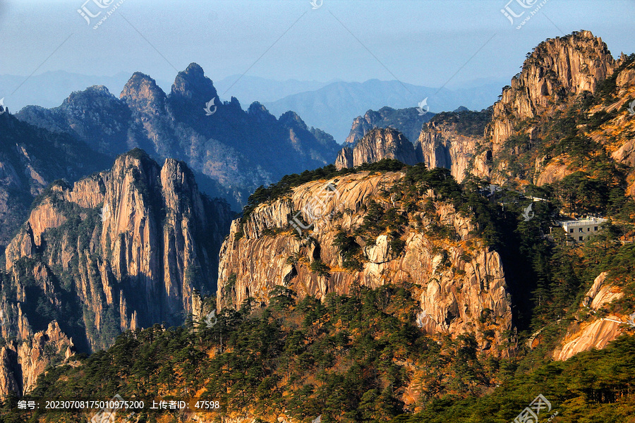 黄山远山山峦