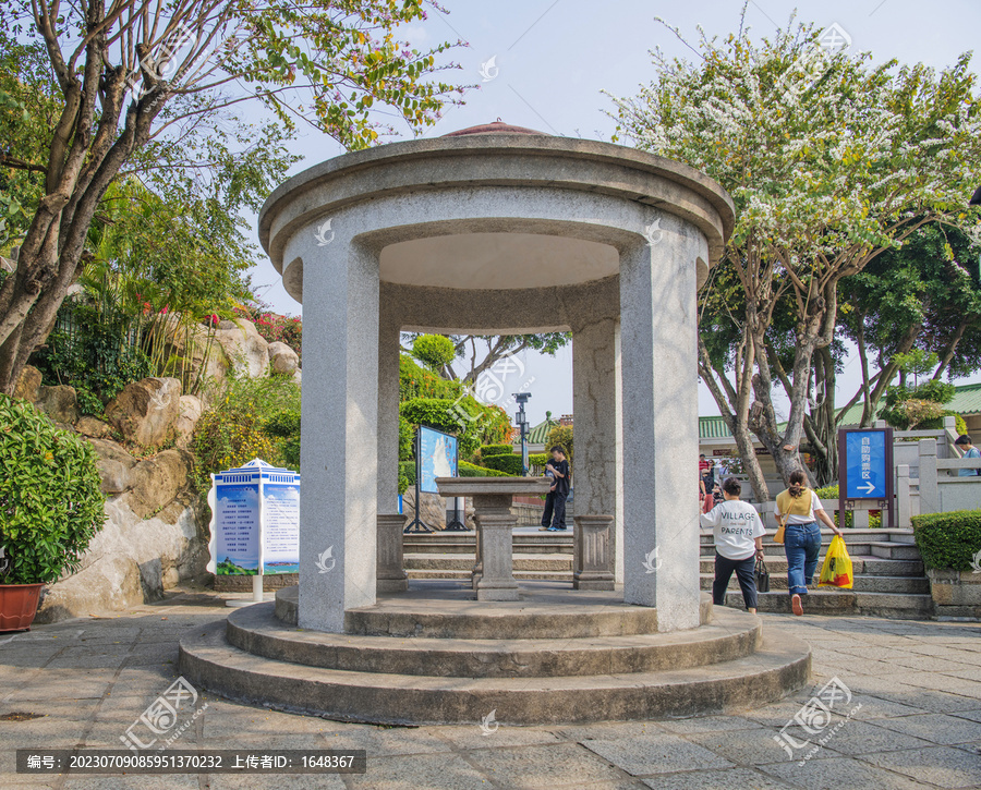 厦门鼓浪屿日光岩景区石凉亭