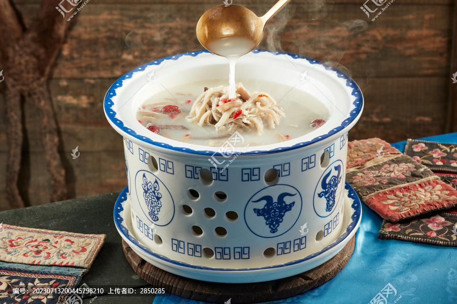 蒙古羊杂汤