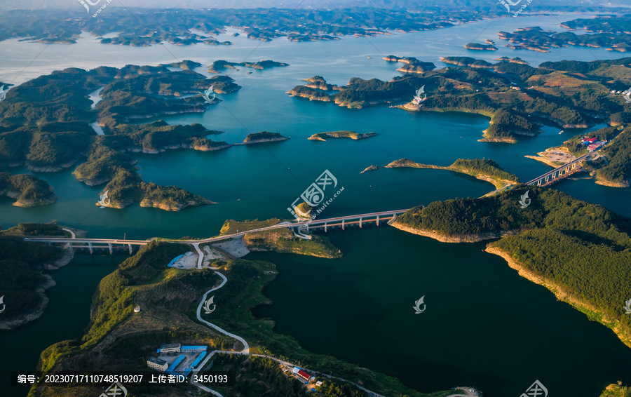 调水源头千岛画廊