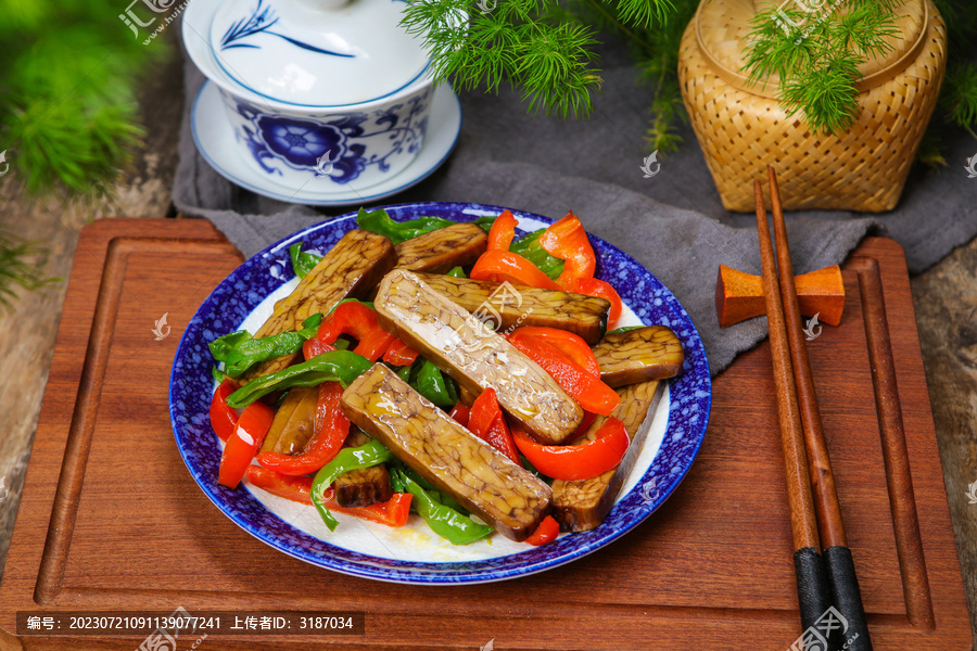 麻辣鲜香的辣椒炒豆干