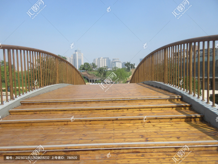 防腐木景观桥