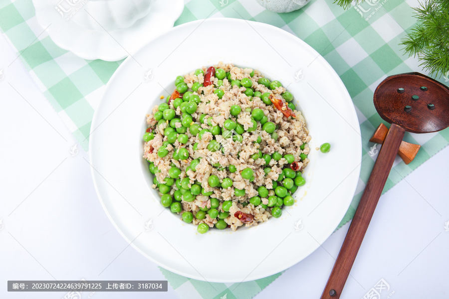 美味的豌豆肉沫