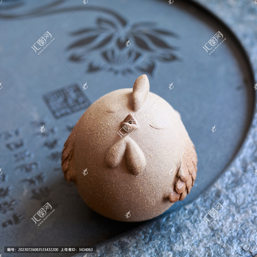 陶瓷小鸡