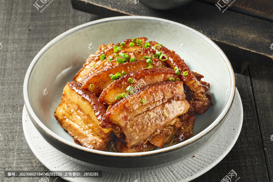 香芋扣肉煲