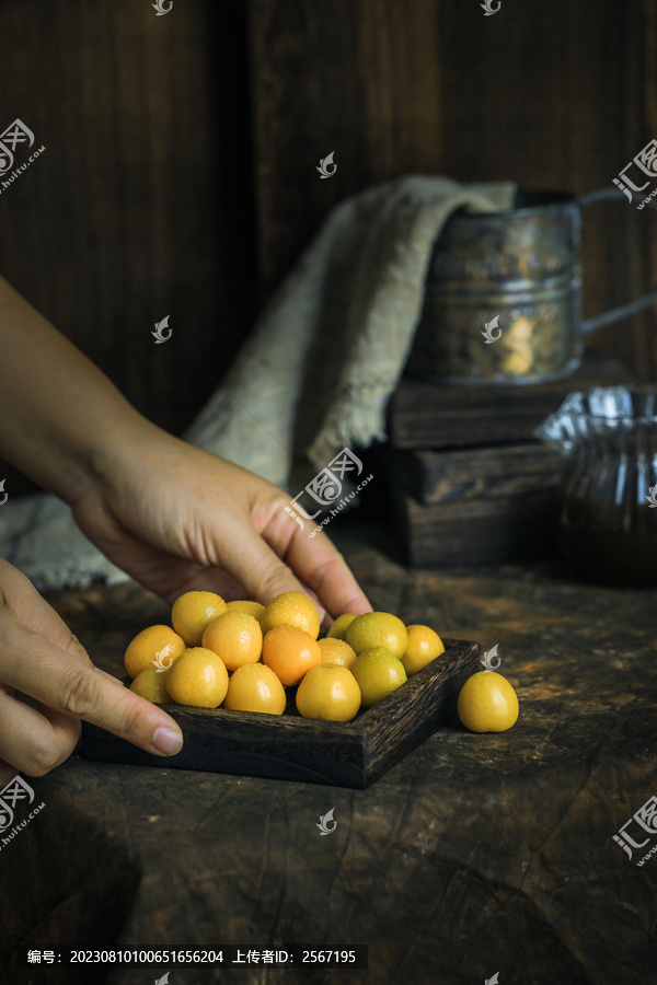 静物美食摄影菇凉果