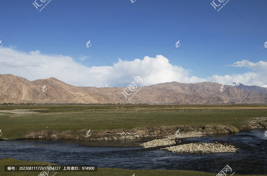 新疆喀什塔县石头城金草滩