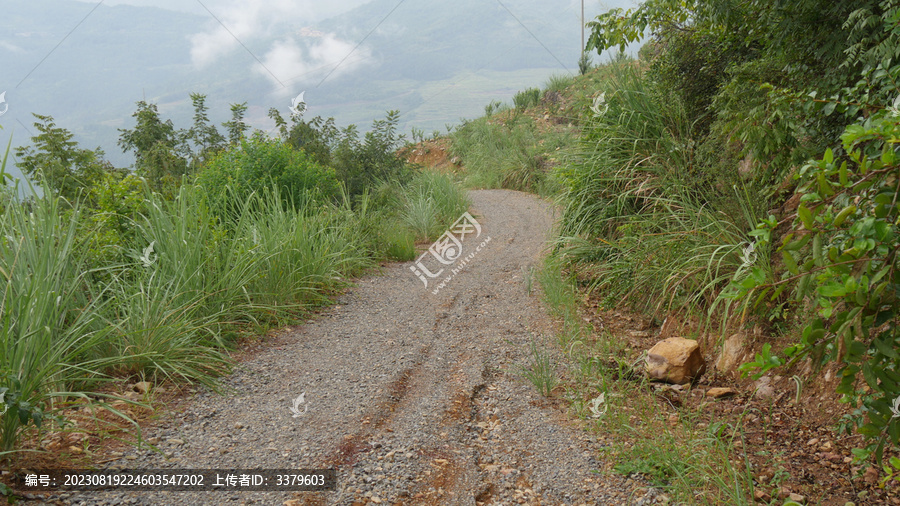 乡村碎石公路