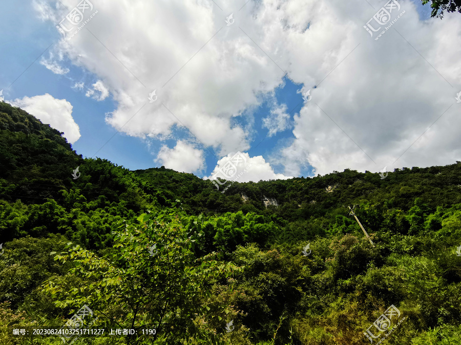 高山