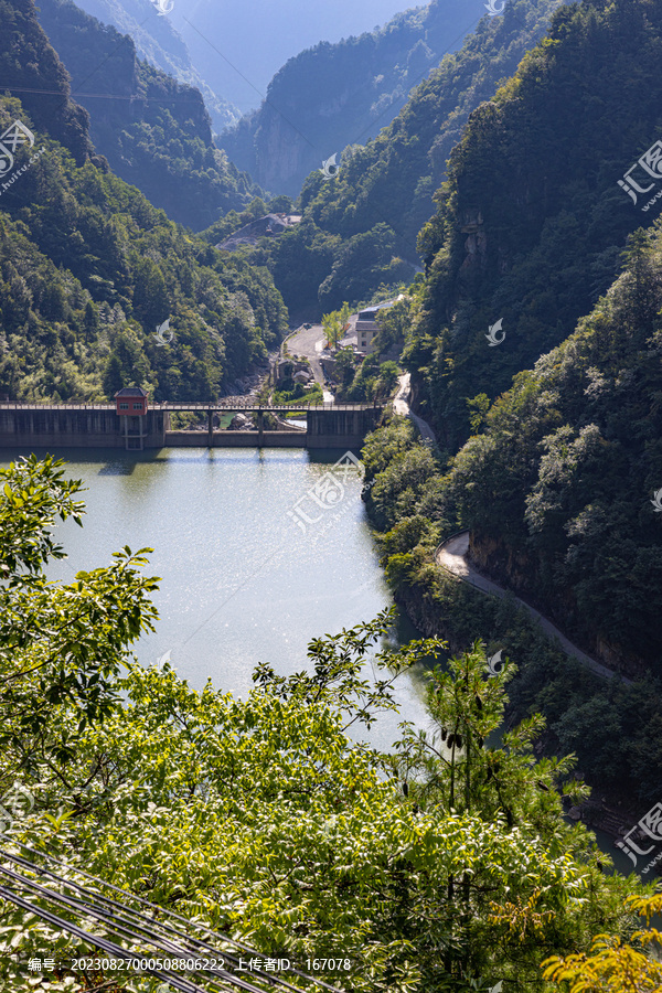 高山峡谷