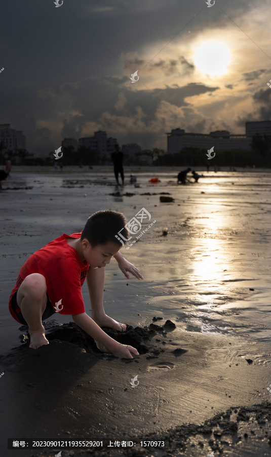 海滩童趣