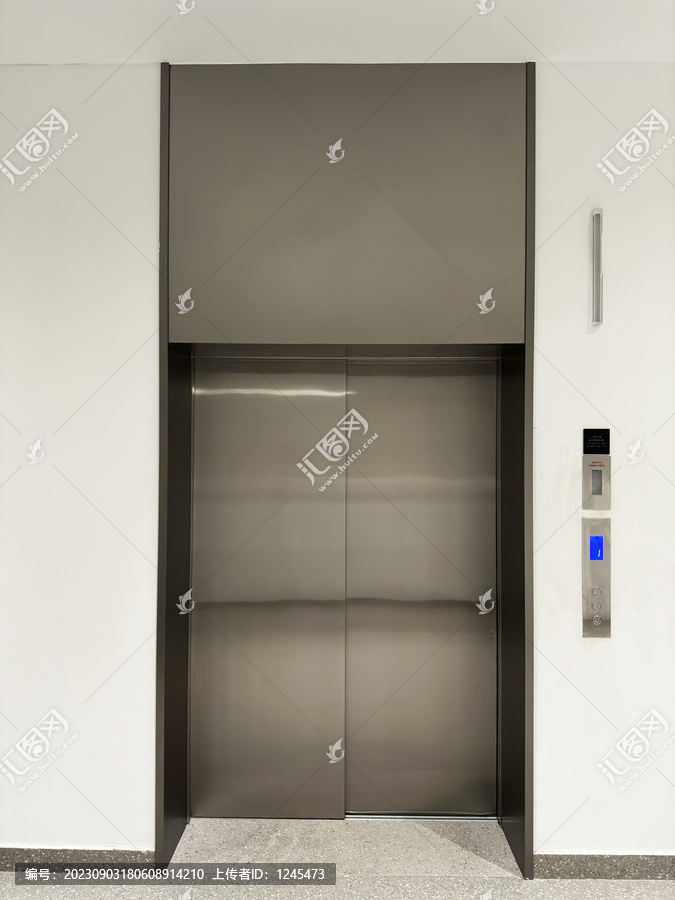 垂直电梯