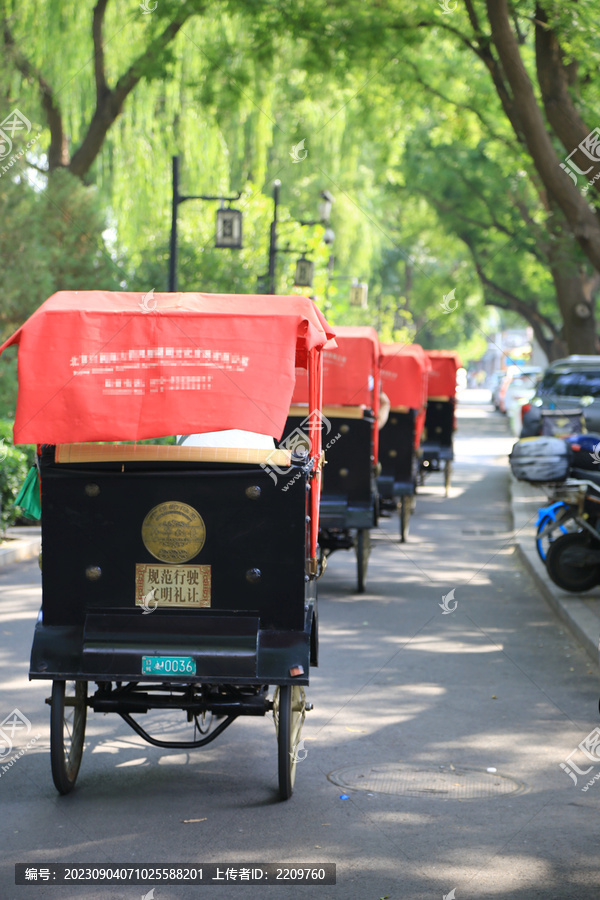 旅游三轮车