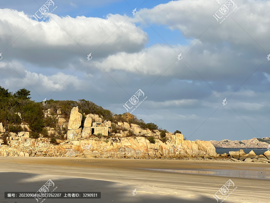 福建平潭月海湾蓝眼泪沙滩