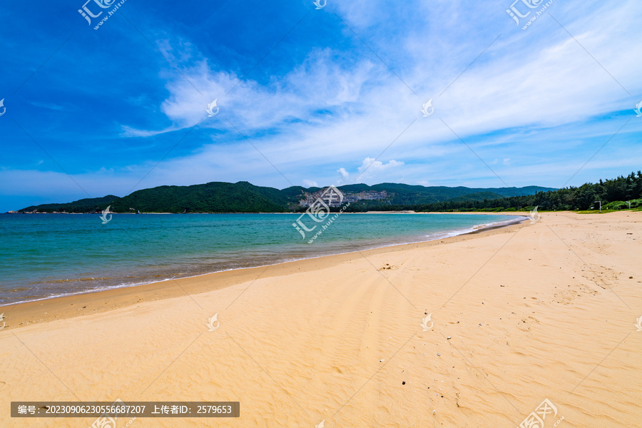 海南三亚后海湾沙滩海景