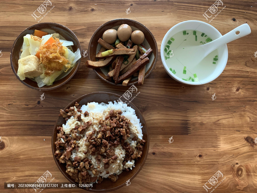 台湾卤肉饭