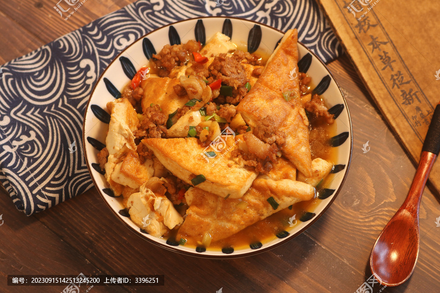 煎豆腐餐饮菜品摄影