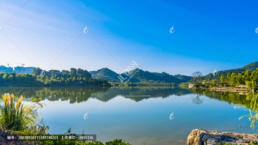 山川美景湖泊