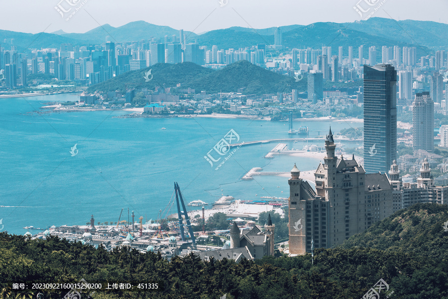 大连海边港口码头