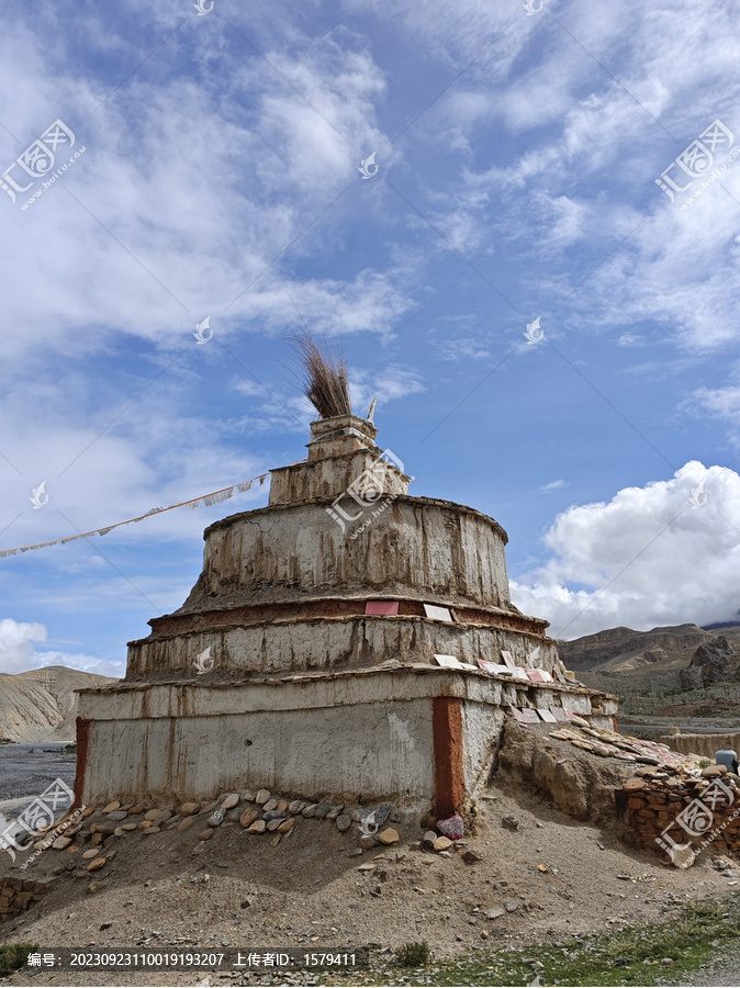 阿里地区白塔