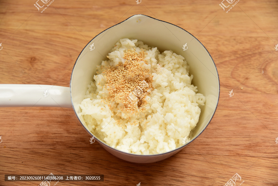 日式味噌饭团制作过程