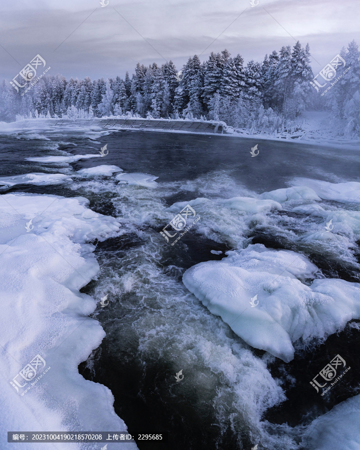 斯托福森雪山