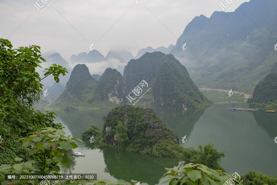 喀斯特地貌山水