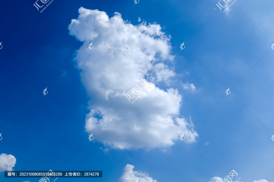 天空蓝天云团