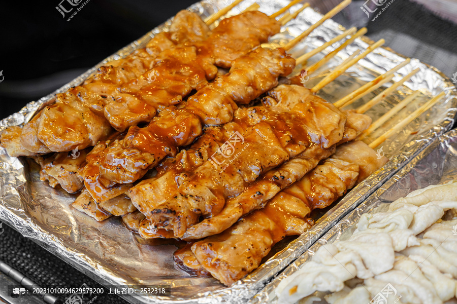 烧烤肉串串韩国小吃夜市美食