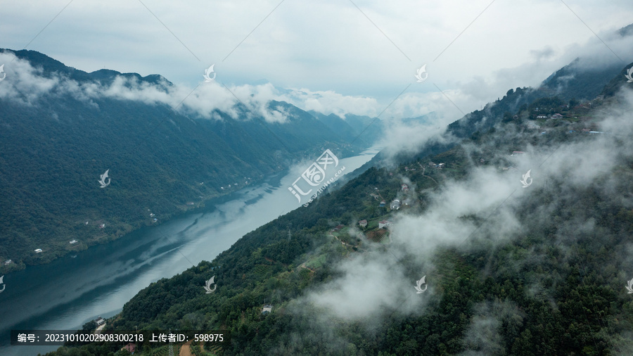 清江画廊云雾山水风光