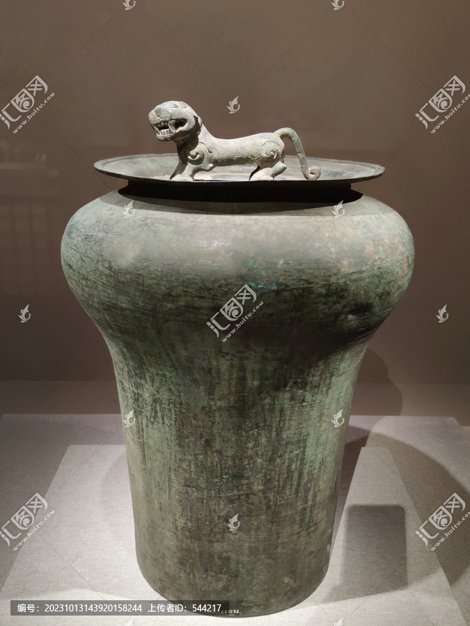 虎钮錞于青铜器汉代