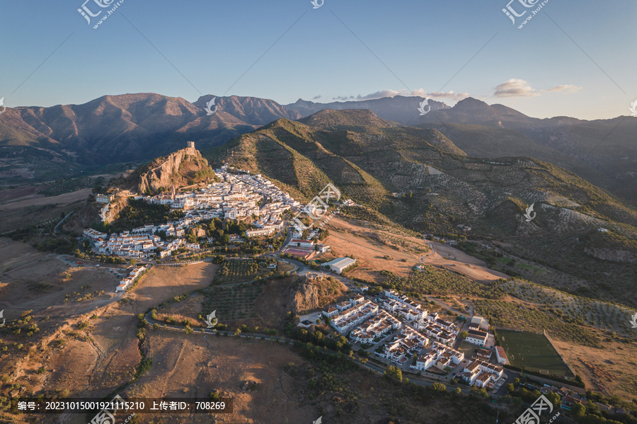 西班牙加的斯省山间小镇航拍